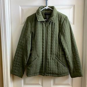 Geoffrey Beene Women’s Olive Green Quilted Jacket Size Large